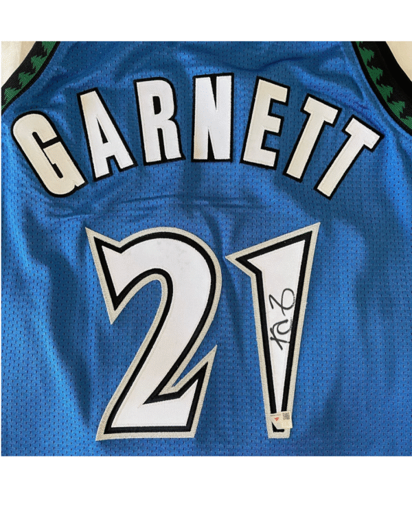 Kevin Garnett signed Timberwolves jersey - Image 2