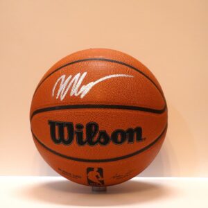 Balón Autografiado Victor Wembanyama