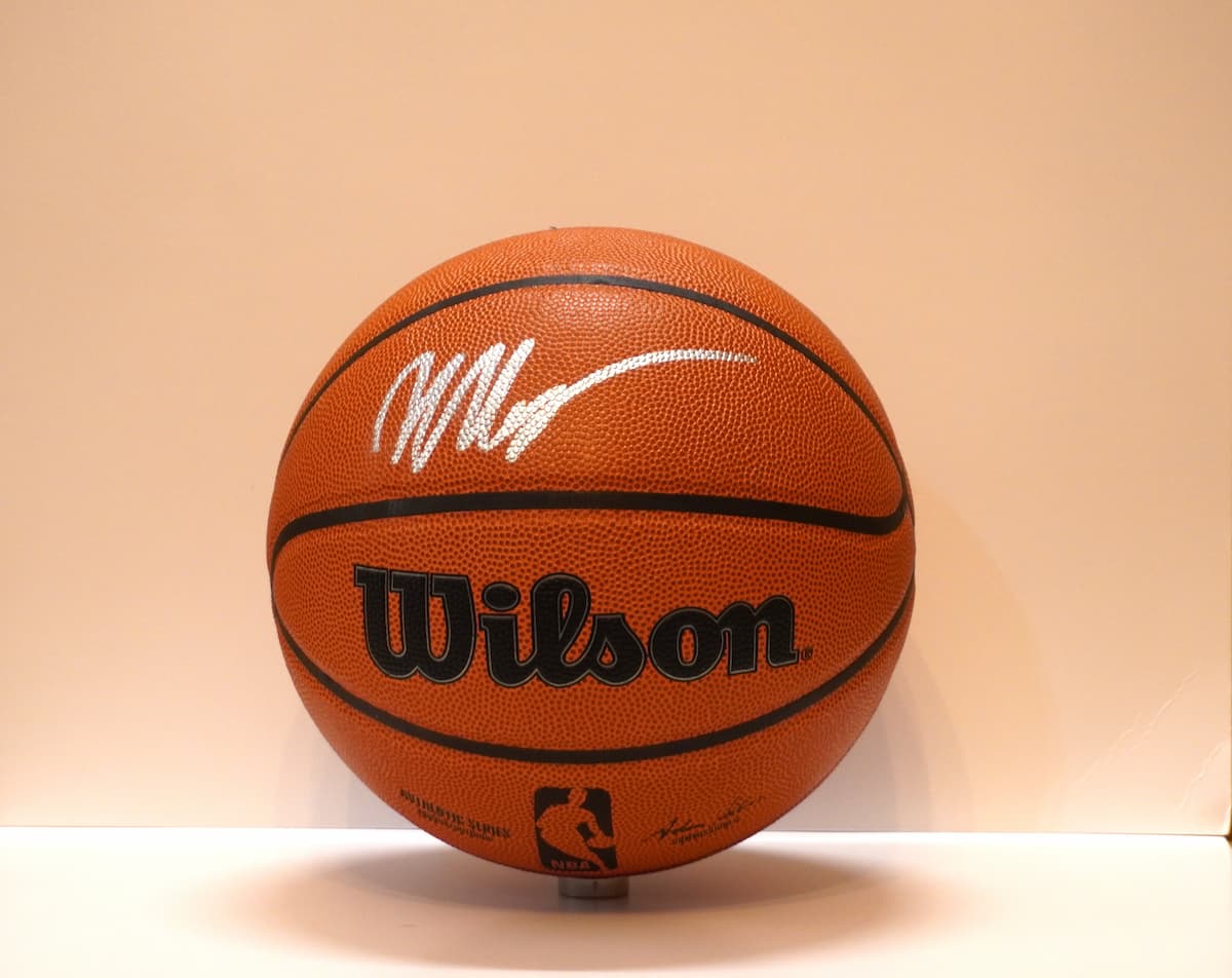 Balón Autografiado Victor Wembanyama