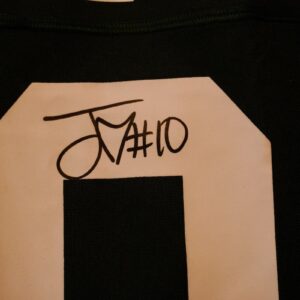 Close-up Camiseta Firmada por Jordan Love