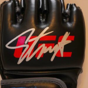 Firma en Guante Firmado por Israel Adesanya